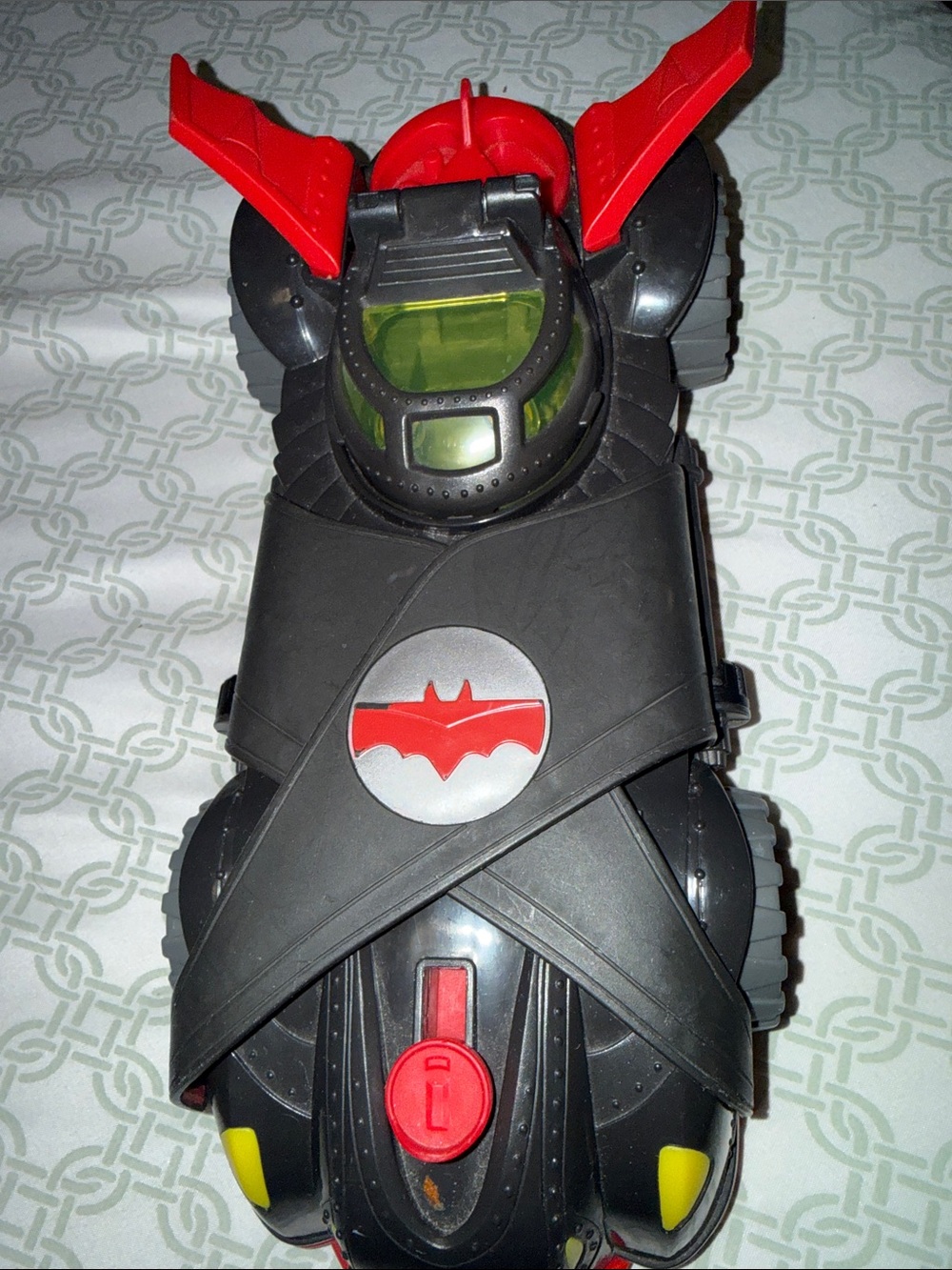 Imaginext DC SuperFriends Ninja Armor Batmobile|